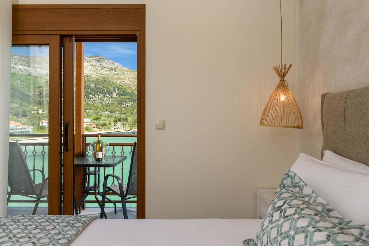 コイニラ Faros View Bed & Breakfast エクステリア 写真